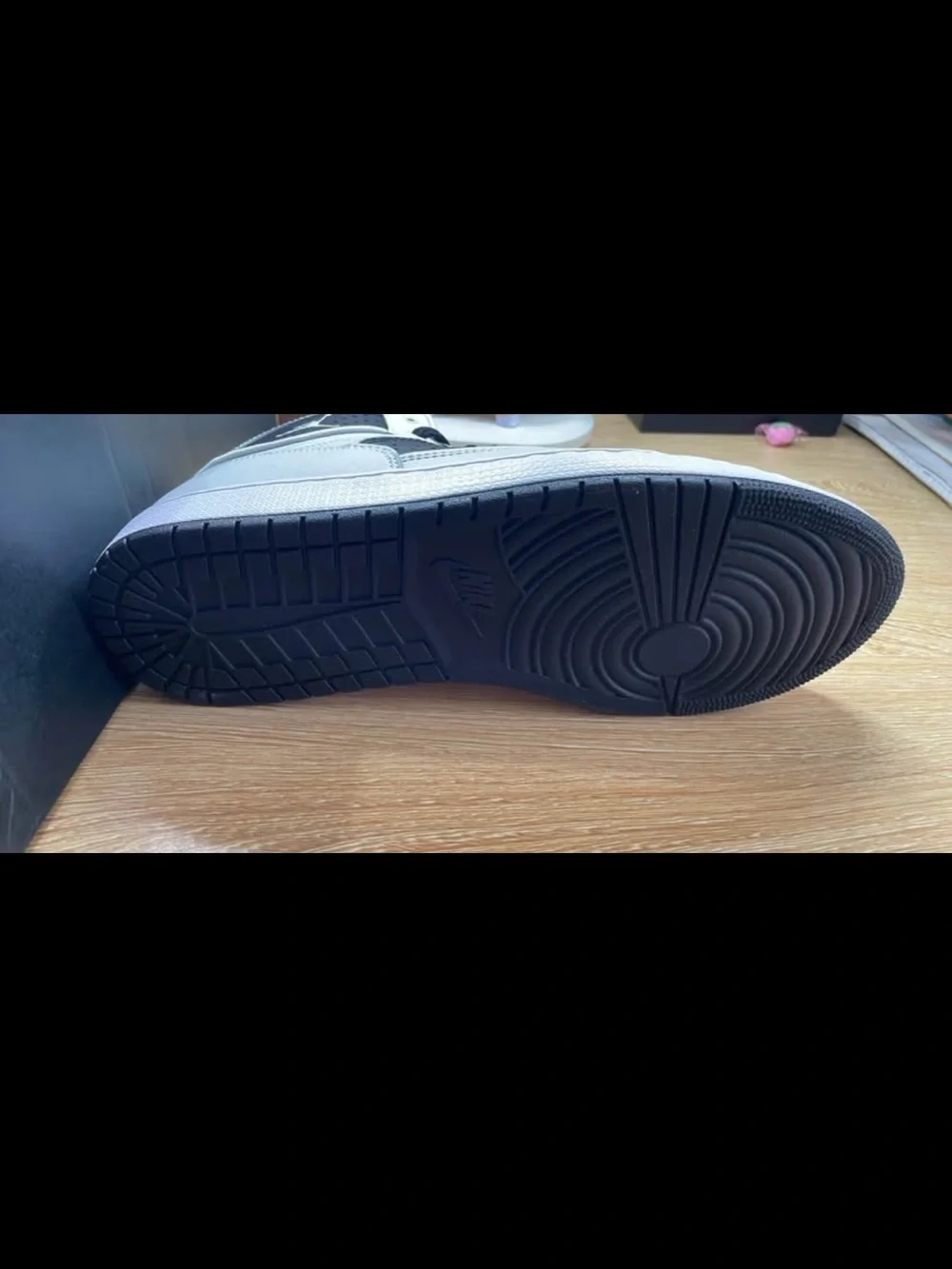 9M Jordan Jumpman Black Grey Sneakers